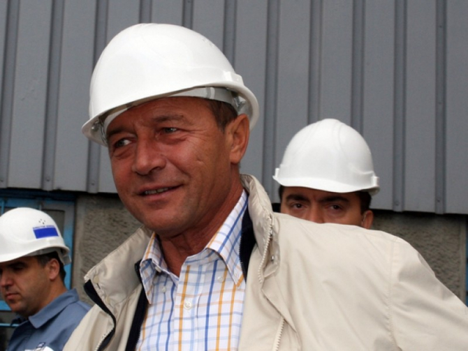 Drumarii lui Băsescu au avut un destin trafic în afaceri
