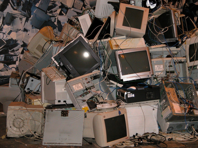 România a fost avertizată de UE în privința deșeurilor electronice