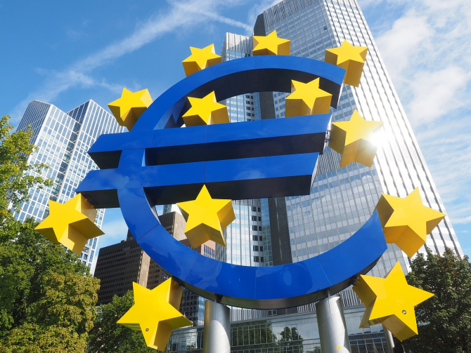 Creditarea companiilor din zona euro a scăzut în luna septembrie