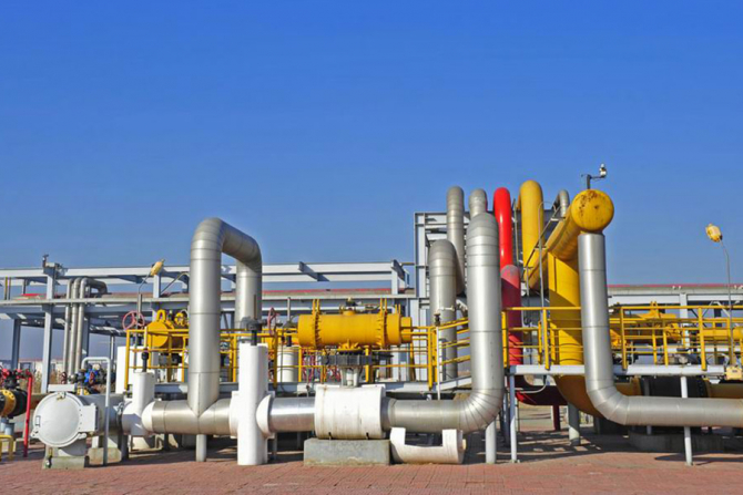 România importă masiv gaze