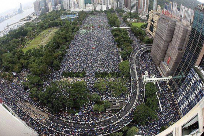 Protest uriaș în Hong Kong