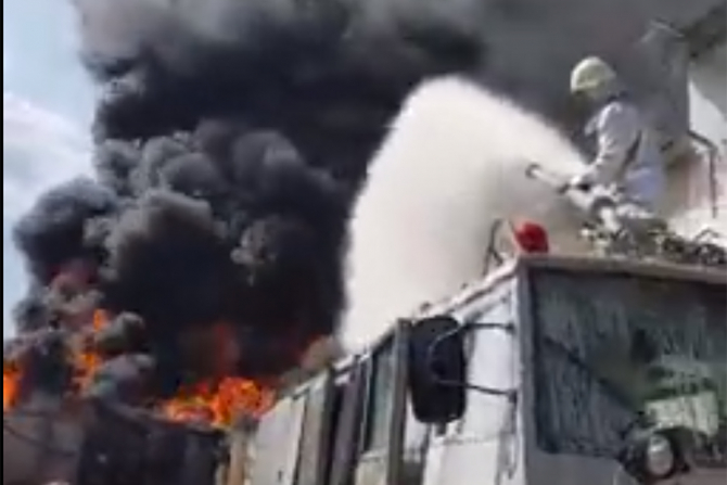 Incendiu la o fabrică de lacuri și vopsele