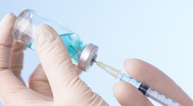 Rusia şi China colaborează pentru a dezvolta un vaccin împotriva noului tip de coronavirus
