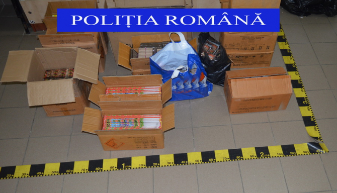 Articole pirotehnice confiscate de polițiști