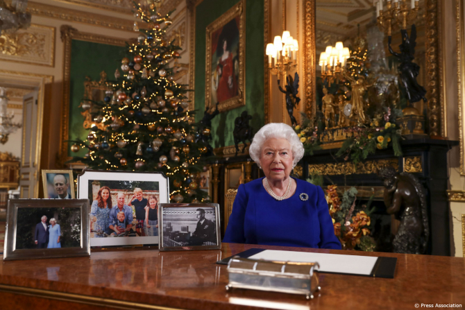 Regina Elizabeth II a Marii Britanii este dezamăgită