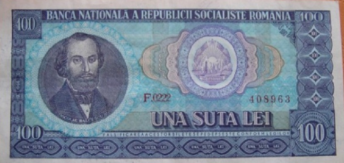 Mulți români păstrează acasă bancnote vechi și o mulțime de alte obiecte de colecție
