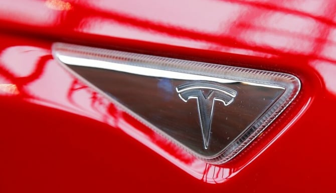Se prefigurează un an excelent pentru Tesla