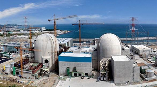 Emiratele Arabe Unite (EAU) au dat undă verde punerii în exploatare a centralei lor nucleare din Barakah