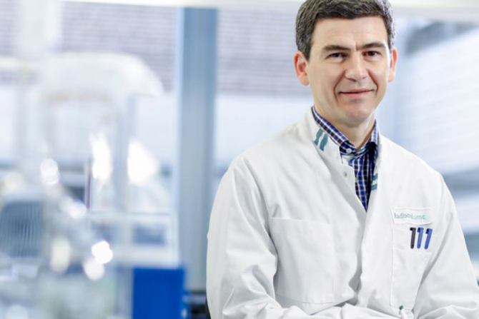Dr. Mihai Netea este unul dintre cei mai importanţi cercetători din lume pe probleme de imunologie