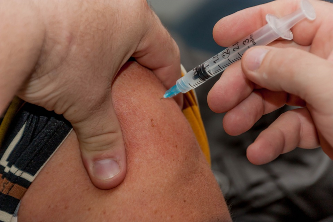 Vaccinarea este cea mai bună măsură pentru stoparea pandemiei