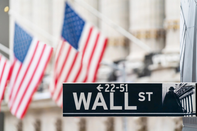 Un nou RECORD la Bursa de pe Wall Street