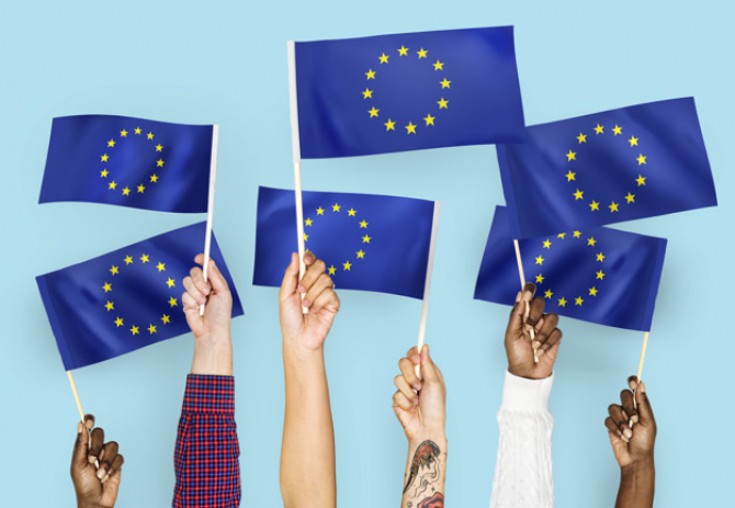  Nivel record al cererilor pentru prima emisiune de obligaţiuni "SURE" a Uniunii Europene