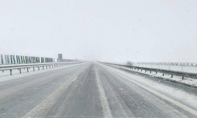 Ninge pe o porțiune din autostrada A1