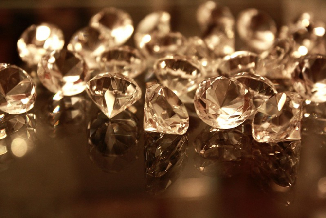 Diamantele sunt un bun vehicul pentru spalarea banilor mafiei italiene