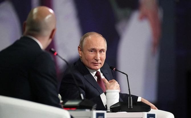 După foarte mult timp, Putin a stat de vorbă cu presa americană