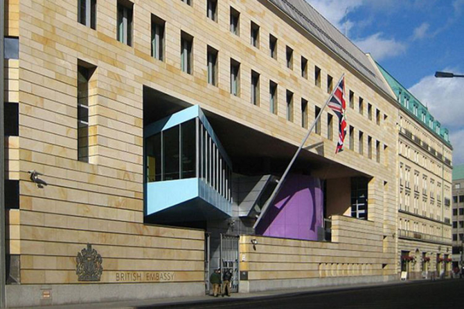 Ambasada Marii Britanii la Berlin