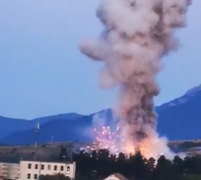 Explozie la Uzina Tehnică Tohan din Brașov. O persoană a DECEDAT (VIDEO)