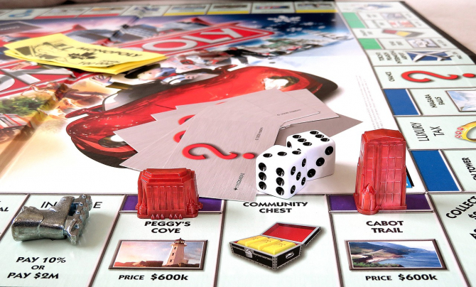 Omul Monopoly din viața reală a folosit obsesia jocului de societate pentru a construi un IMPERIU