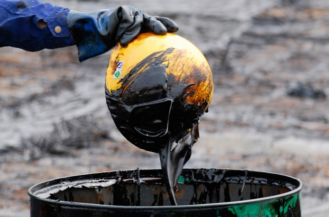 Petrolul din Rusia va fi interzis în UE pe 5 decembrie