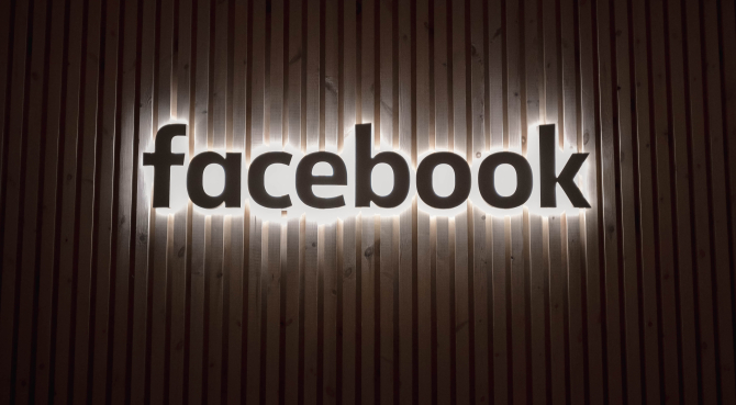 Facebook și Instagram au căzut iar, într-o pană raportată la nivel global de utilizatori