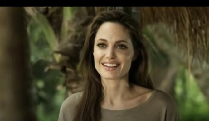 Reclama care i-a adus Angelinei Jolie o sumă uriașă de bani. 1 milion de dolari pe minut