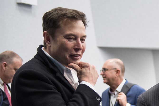 Declarațiile lui Elon Musk nu fac bine afacerilor