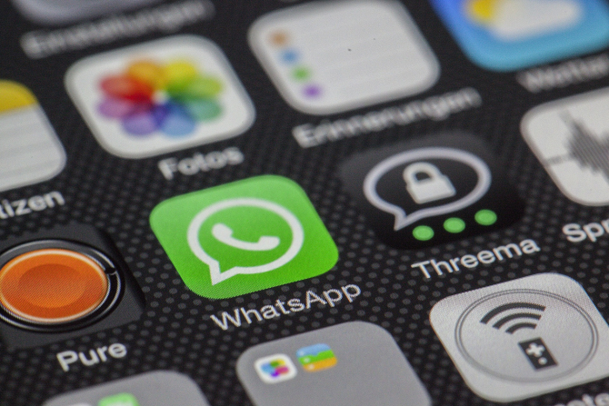 WhatsApp vine cu modificări secrete pentru iPhone și Android. Află TOTUL