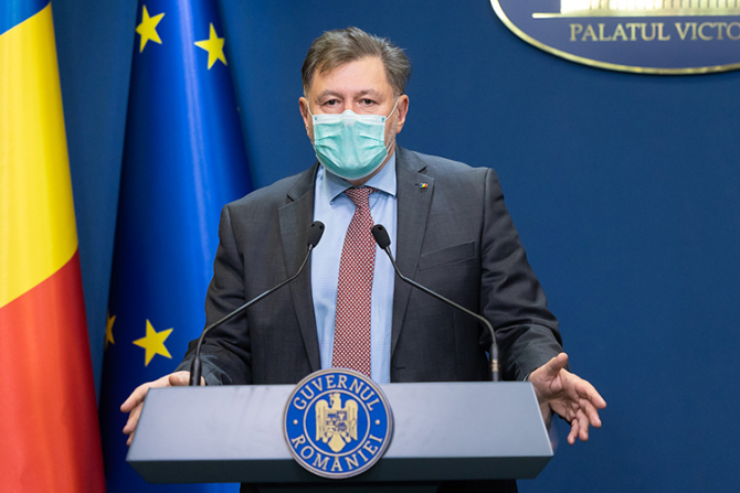 Alexandru Rafila este categoric: Vaccinarea nu va fi obligatorie în România, dar certificatul Covid ar trebui