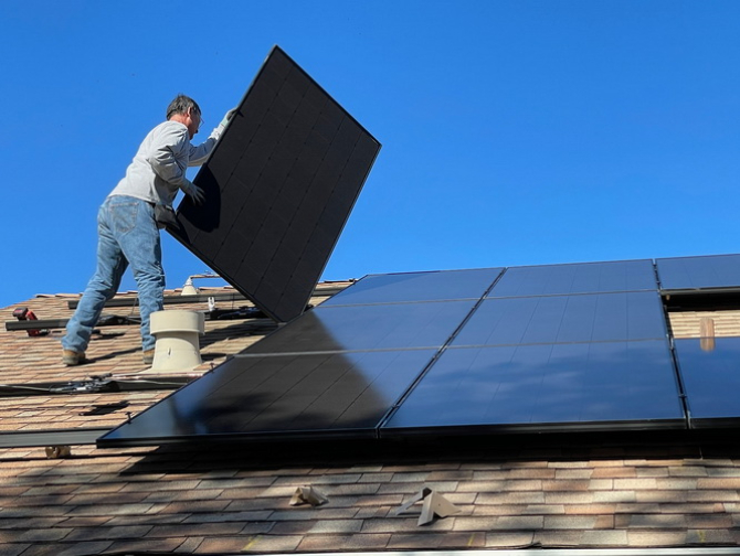 Programul casa verde fotovoltaice se mișcă îngrozitor de greu