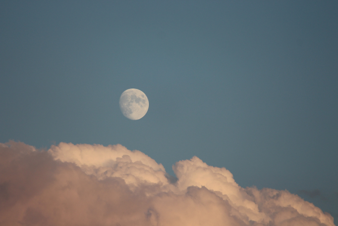 Luna plina. Foto: Serinus - Pexels