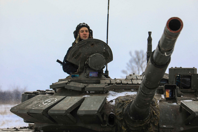 O parte din trupele comasate de-a lungul graniței cu Ucraina au început să plece