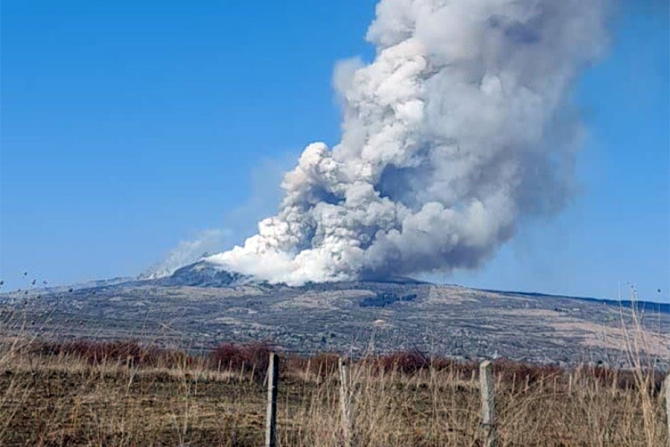 Incendiu de proporții pe dealul Istrița / Foto: buzoienii.ro