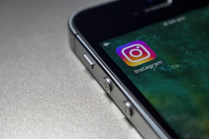 Instagram a raportat luni probleme de conectare la reţeaua socială