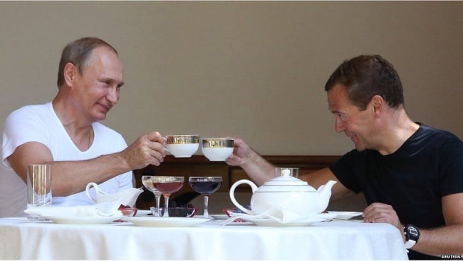 Pe Vladimir Putin și Dmitri Medvedev îi leagă o puternică prietenie / Foto: kremlin.ru