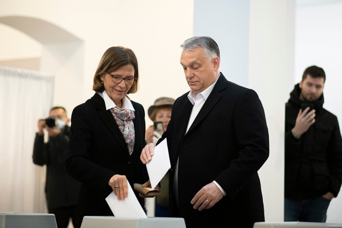 Viktor Orban și soția sa, Lévai Anikó, au votat în cursul dimineții 
