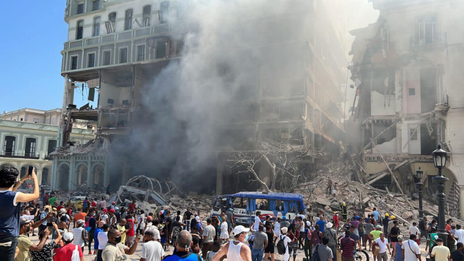 Celebrul hotel Saratoga din Havana, Cuba, distrus de o puternică explozie