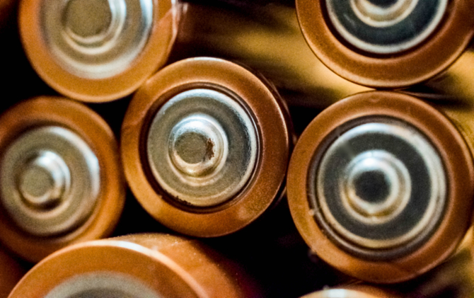 O companie din India vrea să construiască în Europa fabrici de reciclare a bateriilor litiu-ion