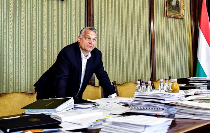 Premierul Ungariei merge cât de departe poate
