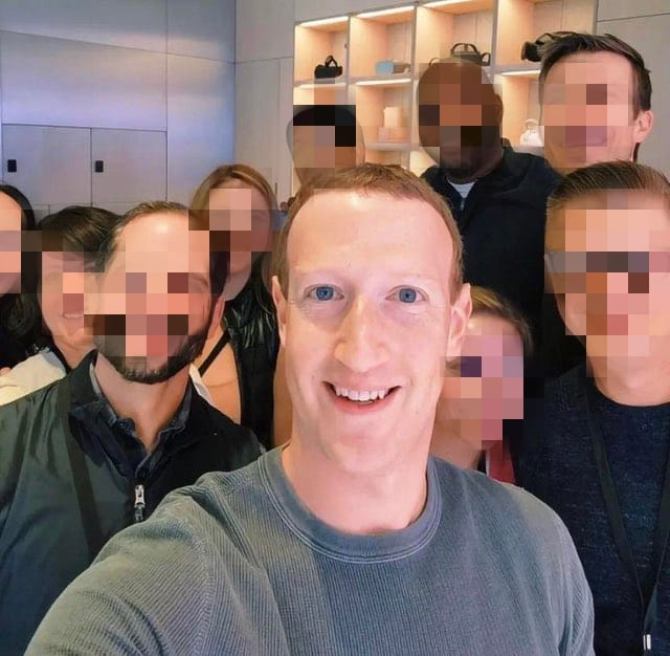 Mark Zuckerberg alimentează zvonurile sinistre despre el