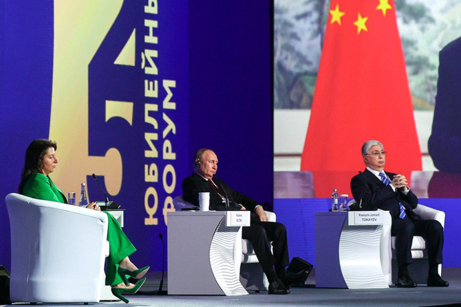 Margarita Simonian, Vladimir Putin și Kassim-Jomart Tokaiev, președintele Kazahstanului
