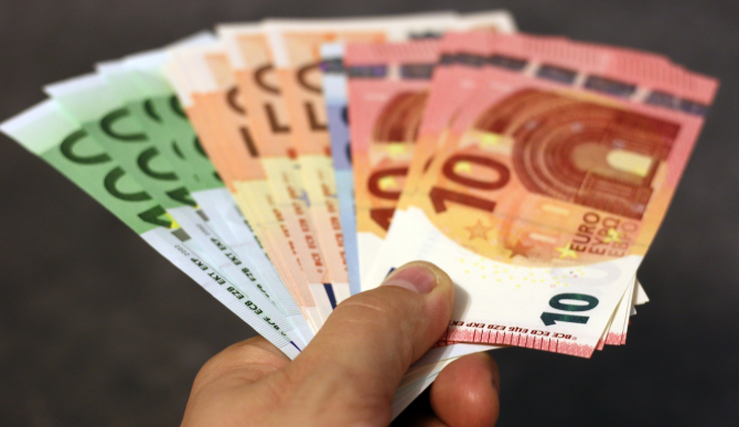 România cere decontarea unei importante sume de bani