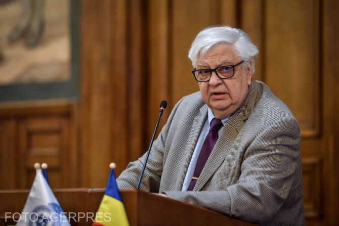Profesorul Mircea Coșea atrage atenția că România ar putea ajunge la mâna FMI-ului, ceea ce însemnă o austeritate usturătoare