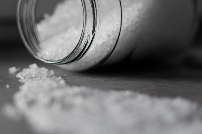 Câștigătorii involuntari ai secetei din Franța sunt producătorii de sare de mare