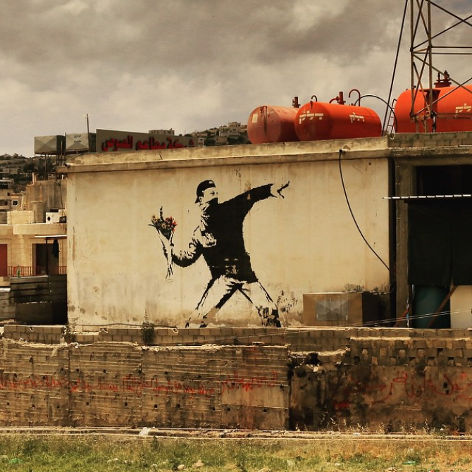 Banksy se luptă de mai mult timp pentru drepturile sale de autor
