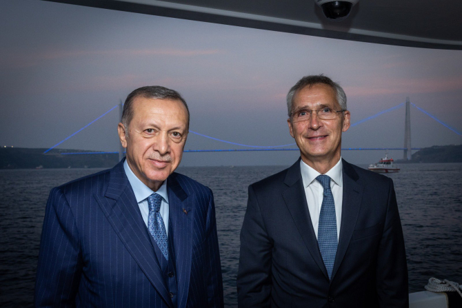 Recep Tayyip Erdogan și Jens Stoltenberg
