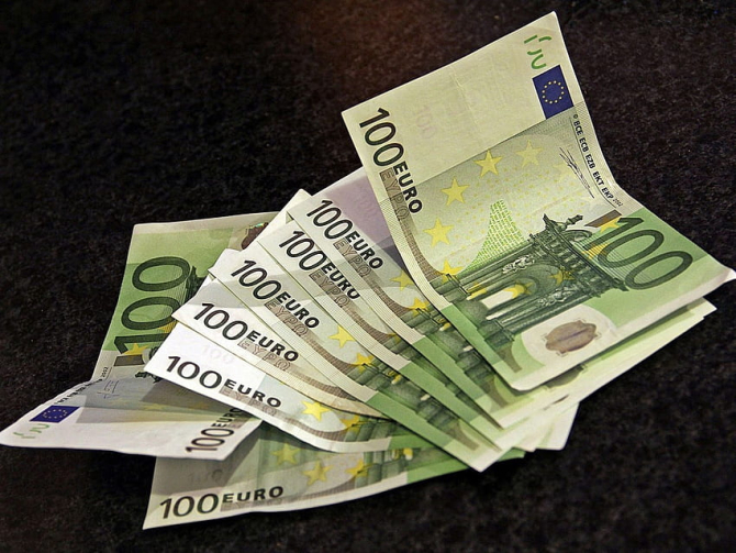 Croaţia adoptă moneda euro începând cu 1 ianuarie 