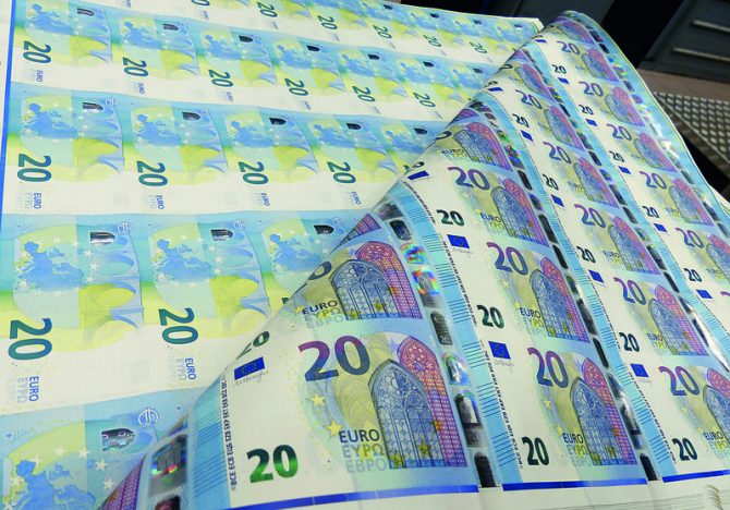Finanțele vor să emită noi obligațiuni / Foto: BCE