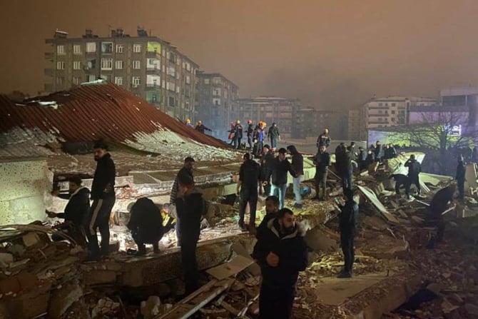 Turcia interzice concedierile şi oferă sprijin salarial în zonele afectate de cutremur