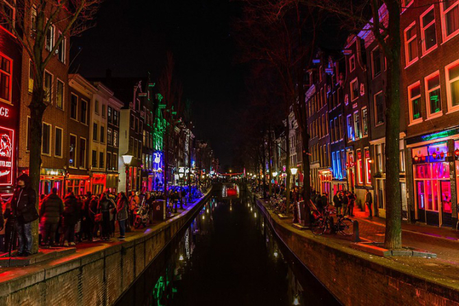 Amsterdamul suferă din cauza britanicilor care devin violenți / Foto: Not4rthur / Flickr
