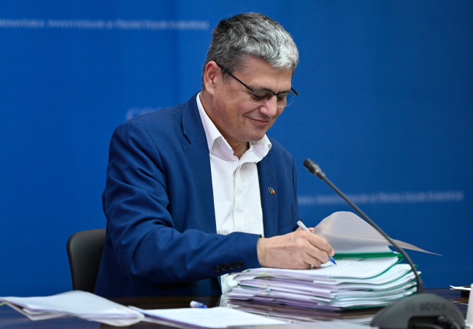 Ministrul Boloș a oferit toate detaliile noului pachet de măsuri